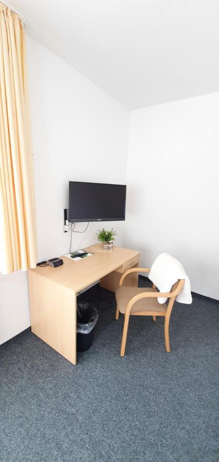 Kulturhaus Bettenhausen Hotel Rhonblick Ngoại thất bức ảnh