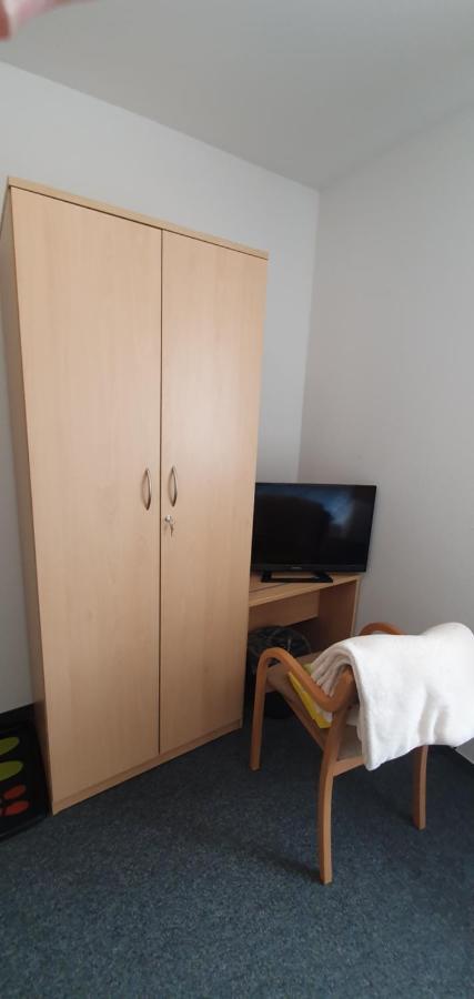 Kulturhaus Bettenhausen Hotel Rhonblick Ngoại thất bức ảnh